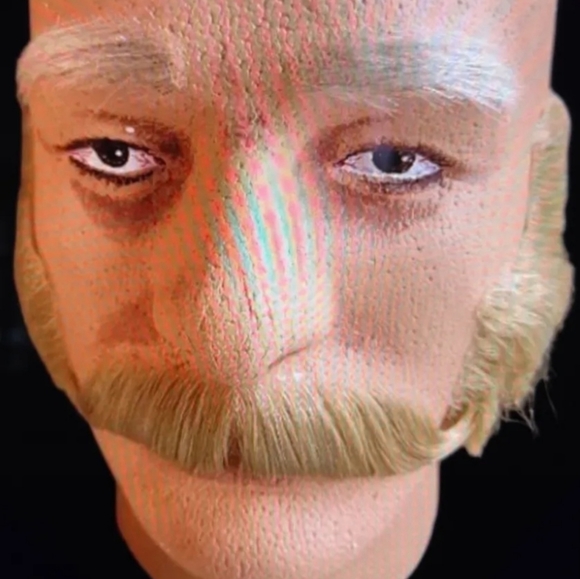 WTF? SOOOOO COOL - Picture 6 of 8